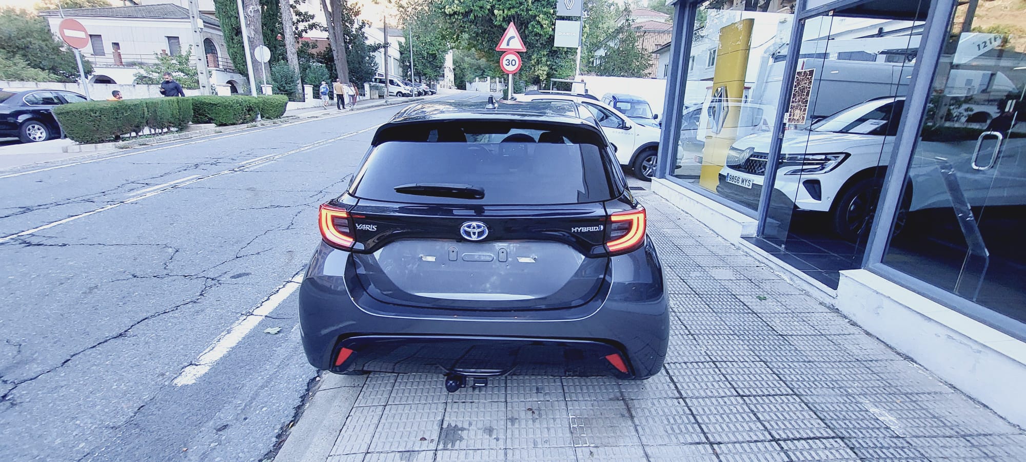 Toyota Yaris 116 cv hyb foto 4